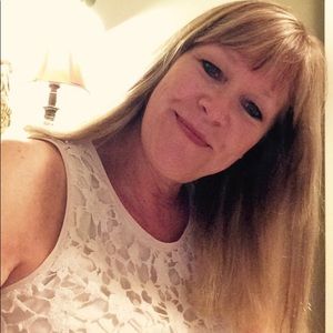 Meet your Posher, Monica